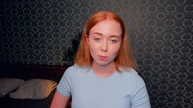 Snapshot of AddieOsler chatting on November 5, 2025, 7:17 pm AddieOsler online show from November 5, 2025, 7:17 pm