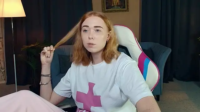 Snapshot of AddieOsler chatting on November 29, 2025, 7:47 pm AddieOsler online show from November 29, 2025, 7:47 pm