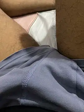 00000sl online show from November 26, 2025, 3:01 pm