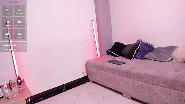 Snapshot of Lil_Audrey chatting on December 16, 2025, 3:05 pm Lil Audrey online show from December 16, 2025, 3:05 pm