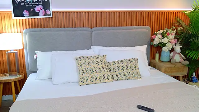 Sandy Edvards online show from March 27, 2026, 4:54 am