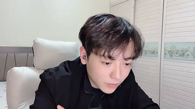 Snapshot of xiaoxiao1025 chatting on November 12, 2025, 12:31 pm xiaoxiao1025 online show from November 12, 2025, 12:31 pm