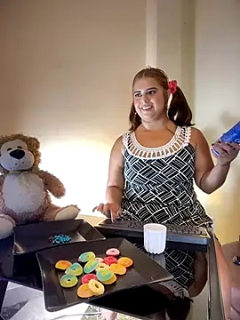 Snapshot of RileyFlame chatting on November 15, 2025, 1:37 pm RileyFlame online show from November 15, 2025, 1:37 pm