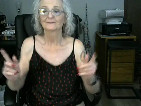 JoleneDelacroix online show from January 19, 2026, 4:11 pm