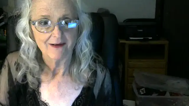Snapshot of JoleneDelacroix chatting on November 27, 2025, 2:12 am JoleneDelacroix online show from November 27, 2025, 2:12 am
