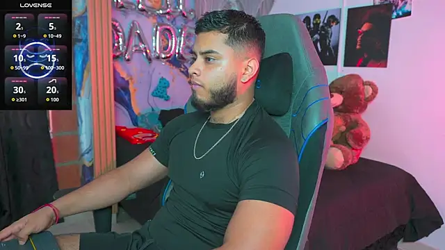 Tiler wolker online show from April 8, 2026, 10:22 pm