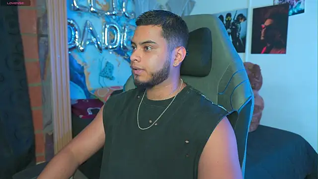 Tiler wolker online show from March 3, 2026, 1:56 am