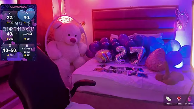 Snapshot of catalehia_moonlightt chatting on June 22, 2026, 12:13 pm catalehia moonlightt online show from June 22, 2026, 12:13 pm