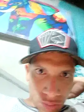 Snapshot of wuaka chatting on October 27, 2025, 4:02 am wuaka online show from October 27, 2025, 4:02 am