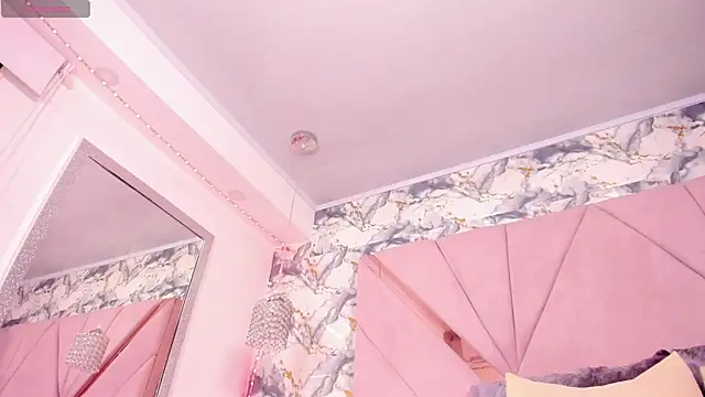 violeta ruizz online show from February 10, 2026, 12:04 pm