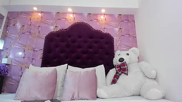 Snapshot of naomy_sexy_ chatting on November 27, 2025, 11:43 am naomy sexy online show from November 27, 2025, 11:43 am