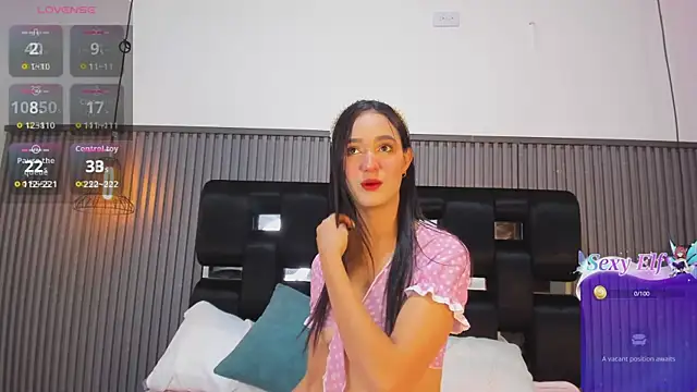 Snapshot of NhoanBrunette chatting on January 10, 2026, 2:12 pm NhoanBrunette online show from January 10, 2026, 2:12 pm