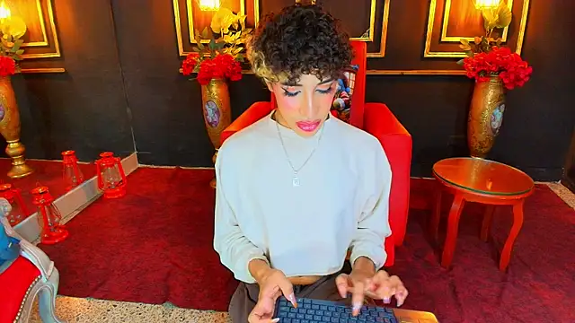 Snapshot of Nayla_Monroee chatting on December 18, 2025, 7:29 pm Nayla Monroee online show from December 18, 2025, 7:29 pm