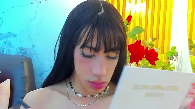 Snapshot of Nayla_Monroee chatting on November 21, 2025, 7:57 pm Nayla Monroee online show from November 21, 2025, 7:57 pm