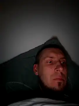 Snapshot of Belgasz chatting on October 27, 2025, 8:10 pm Belgasz online show from October 27, 2025, 8:10 pm