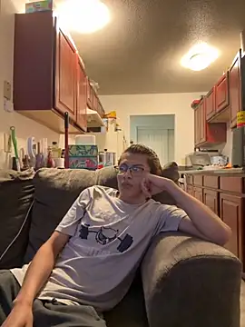 alexismar28 online show from October 26, 2025, 3:56 pm