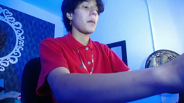 Snapshot of Ghost__Girl_ chatting on December 15, 2025, 5:41 pm Ghost Girl online show from December 15, 2025, 5:41 pm