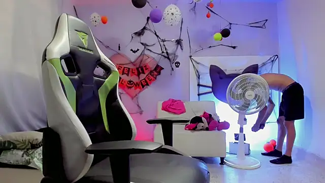 Cash G  online show from October 31, 2025, 8:16 pm