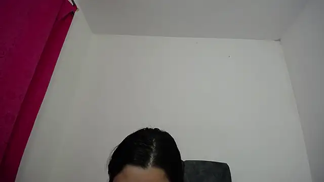 Snapshot of Mia_fox29 chatting on November 28, 2025, 11:43 am Mia fox29 online show from November 28, 2025, 11:43 am