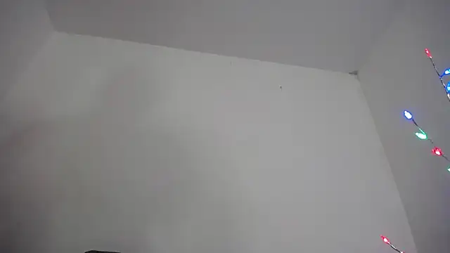 Snapshot of Mia_fox29 chatting on December 16, 2025, 10:41 am Mia fox29 online show from December 16, 2025, 10:41 am