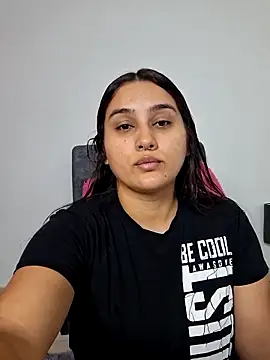 Snapshot of Mia_fox29 chatting on November 14, 2025, 12:31 pm Mia fox29 online show from November 14, 2025, 12:31 pm