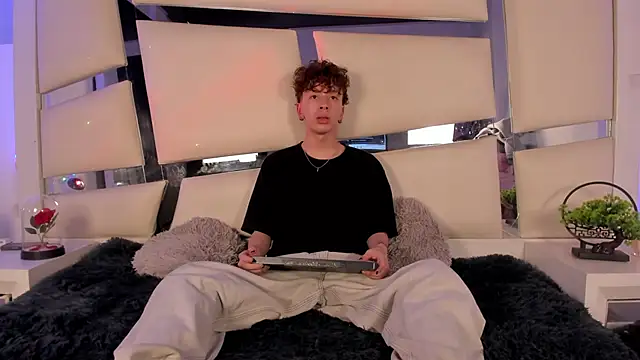 Snapshot of Genesis_ask chatting on January 9, 2026, 4:30 am Genesis ask online show from January 9, 2026, 4:30 am