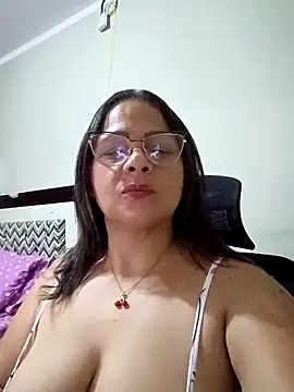 Snapshot of Angie_milf50 chatting on February 20, 2026, 4:53 am Angie milf50 online show from February 20, 2026, 4:53 am
