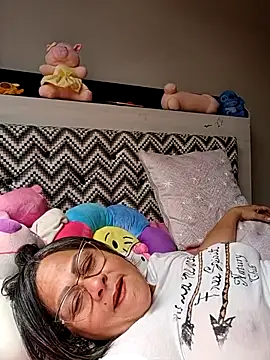 Snapshot of Angie_milf50 chatting on November 5, 2025, 2:42 pm Angie milf50 online show from November 5, 2025, 2:42 pm