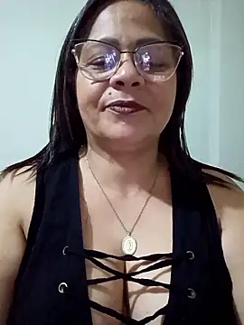 Snapshot of Angie_milf50 chatting on January 10, 2026, 3:24 am Angie milf50 online show from January 10, 2026, 3:24 am