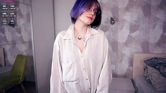 KellePourier online show from November 6, 2025, 5:39 pm