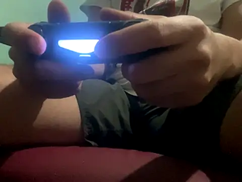  DignoDePutaria  online show from November 1, 2025, 4:08 am