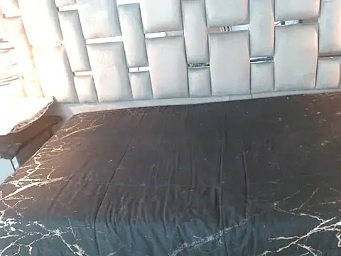 Snapshot of Memi_xxx chatting on November 8, 2025, 2:37 am Memi xxx online show from November 8, 2025, 2:37 am