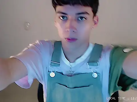 Snapshot of Sett_01 chatting on November 23, 2025, 4:55 am Sett 01 online show from November 23, 2025, 4:55 am