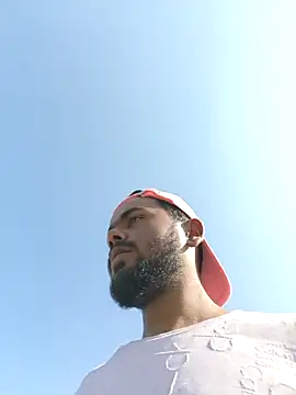 Snapshot of devil_boy_0909 chatting on December 17, 2025, 5:23 am devil boy 0909 online show from December 17, 2025, 5:23 am