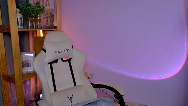 BallerinaCappuchino online show from November 30, 2025, 3:18 am