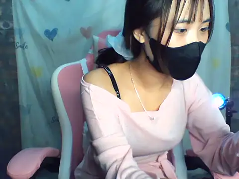 Christy435 online show from November 3, 2025, 11:58 am