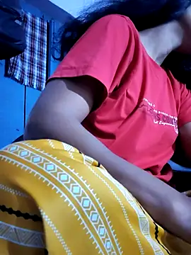 Hot-Rubyy online show from April 26, 2026, 5:21 pm