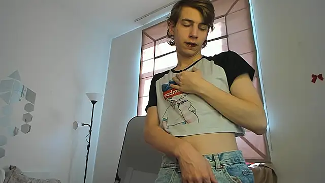 AvenGlow online show from March 31, 2026, 6:15 am