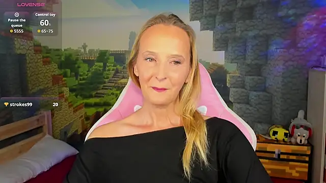 Snapshot of ScarlettPalmer chatting on December 3, 2025, 10:36 am ScarlettPalmer online show from December 3, 2025, 10:36 am