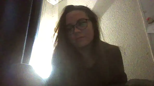 Snapshot of lilMissMarli chatting on July 2, 2026, 9:21 pm lilMissMarli online show from July 2, 2026, 9:21 pm