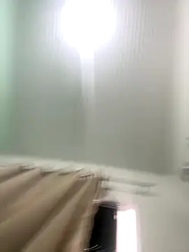 ramonavitoriaa online show from October 28, 2025, 7:02 pm