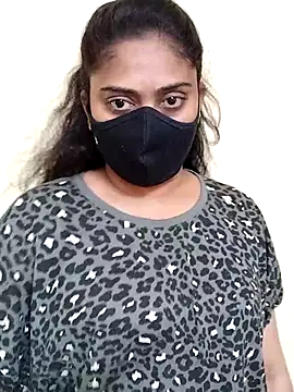 girl999 online show from December 21, 2025, 9:44 am