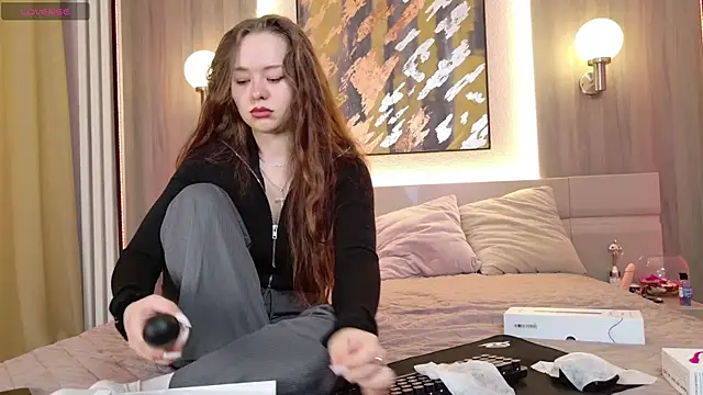 sweetie kathy  online show from November 4, 2025, 7:34 am