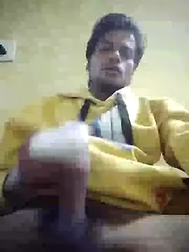 Snapshot of Luckysucks chatting on November 30, 2025, 12:28 pm Luckysucks online show from November 30, 2025, 12:28 pm