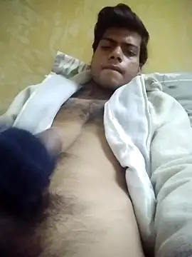 Snapshot of Luckysucks chatting on December 15, 2025, 3:56 am Luckysucks online show from December 15, 2025, 3:56 am