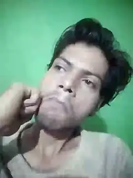 Snapshot of Luckysucks chatting on November 3, 2025, 9:02 am Luckysucks online show from November 3, 2025, 9:02 am