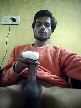 Snapshot of Luckysucks chatting on November 15, 2025, 7:40 pm Luckysucks online show from November 15, 2025, 7:40 pm