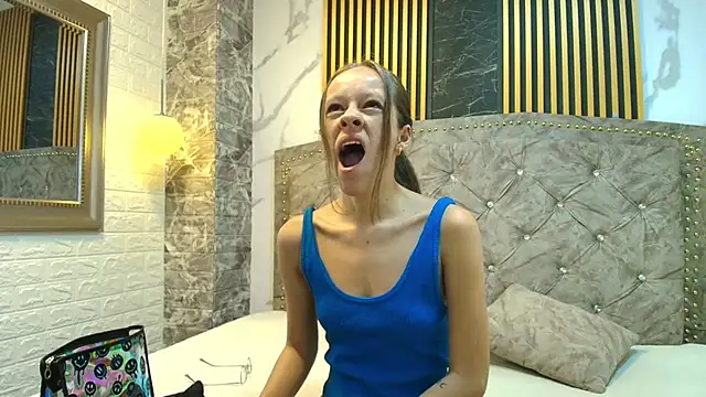 Snapshot of Salome_cruxx chatting on January 14, 2026, 11:25 am Salome cruxx online show from January 14, 2026, 11:25 am