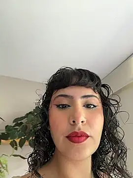 SugarTroubl33 online show from April 10, 2026, 2:24 pm