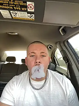 Snapshot of thepornplugz chatting on February 20, 2026, 5:48 pm thepornplugz online show from February 20, 2026, 5:48 pm